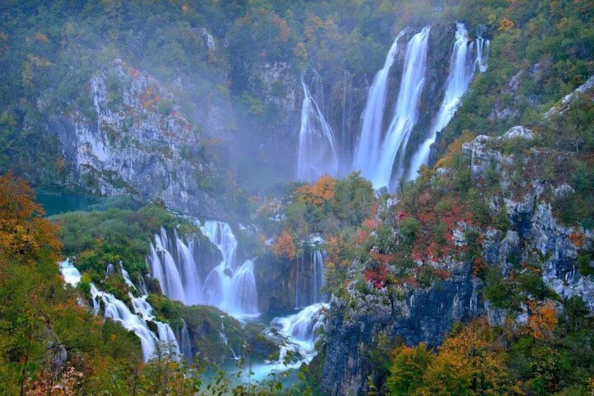 Plitvice Lakes Small Group Tour Ecco from Split or Trogir 4