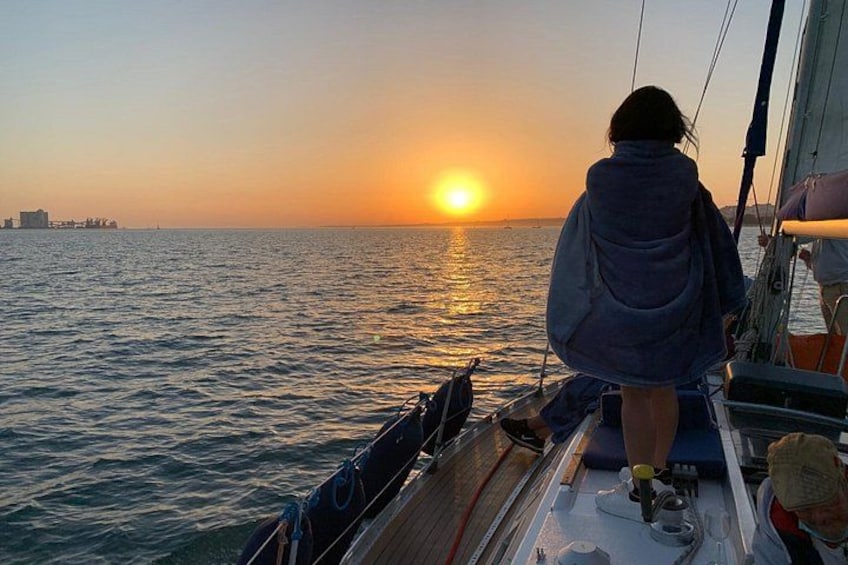 2 Hour Lisbon Sunset and Wine Sailing Tour 3