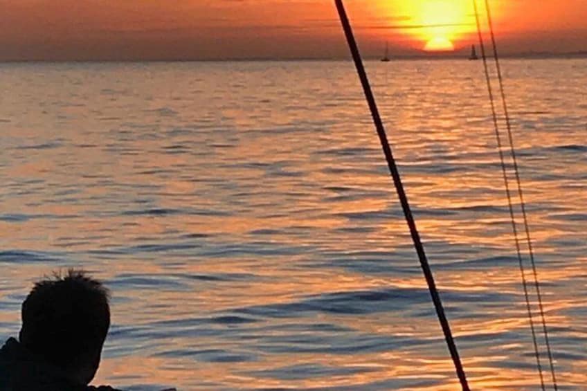 2 Hour Lisbon Sunset and Wine Sailing Tour 2