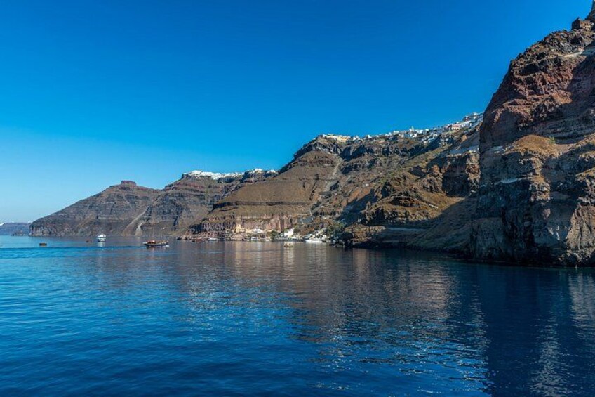 Old port of Fira 2