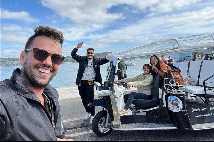 True 4Hour Private Tuk Tuk Tour: Discover Lisbon with a Local! 4