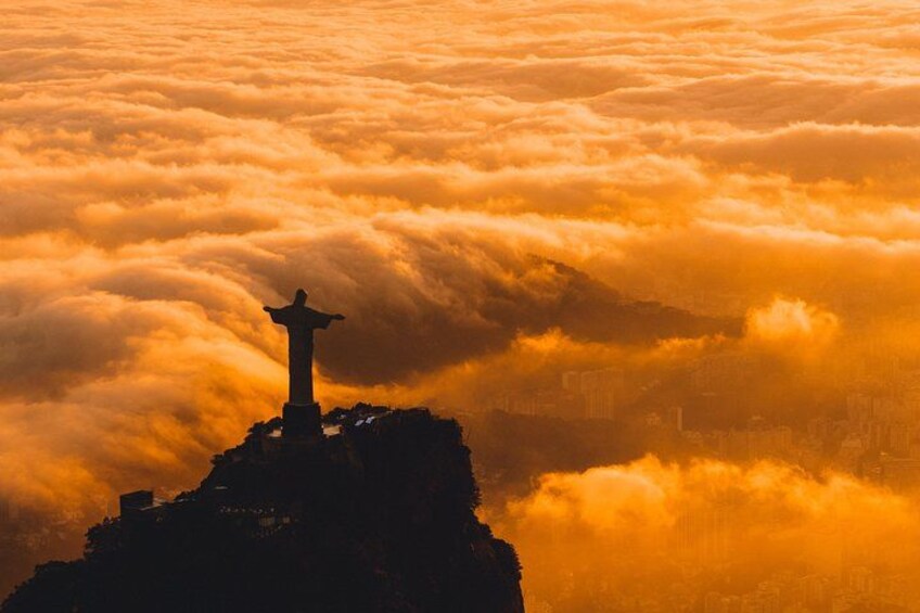 Rio de Janeiro: 35 Min Helicopter Tour Christ the Redeemer 1