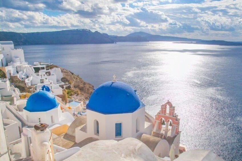 Oia Water Transfer Experience: Cruise One Way, Drive Back to Fira 5