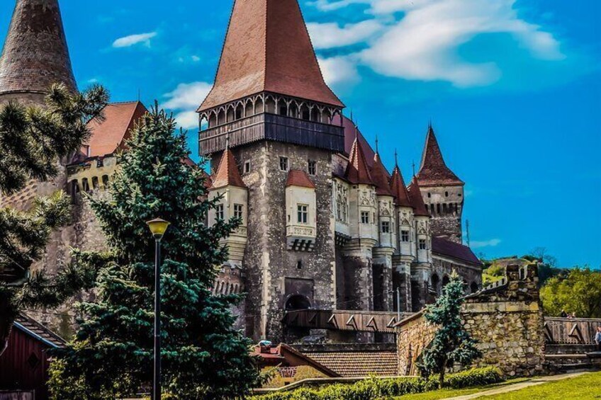 Day Tour to Corvin Castle, Deva Fortress and Alba Iulia 4