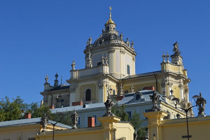 Lviv Sightseeing Private Tour by Car 1