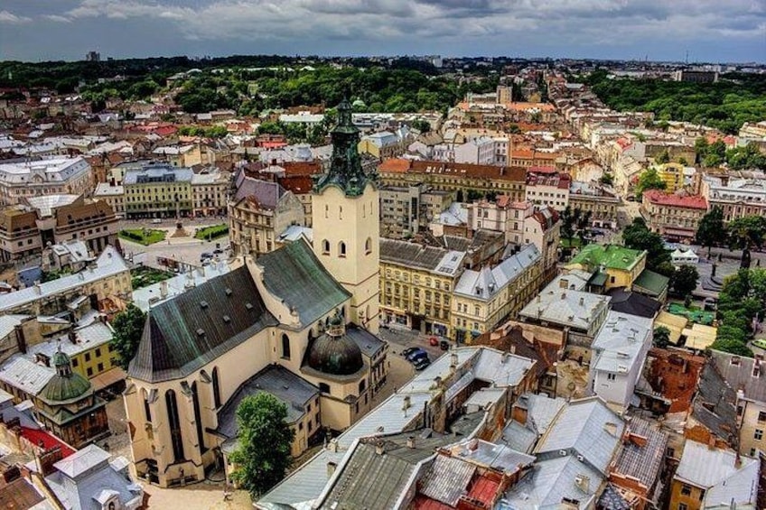 Lviv Sightseeing Private Tour by Car 3