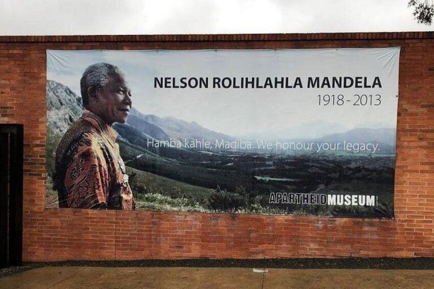 Soweto Township Cultural Tour incl Apartheid Museum and Nelson Mandela House 1