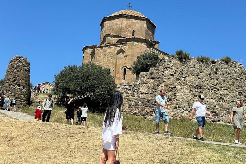 Tbilisi:Mtskheta,Jvari,Bazaar,wine tasting,Chronicles of Georgia 2