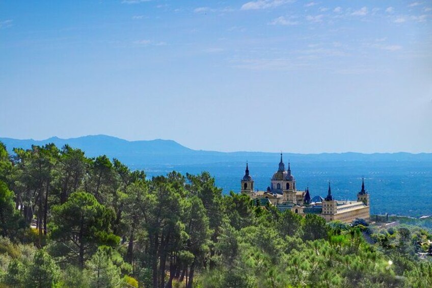Escorial & Valley Half-Day Morning Tour from Madrid 1