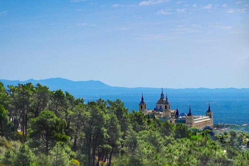 Escorial & Valley Half-Day Morning Tour from Madrid 1