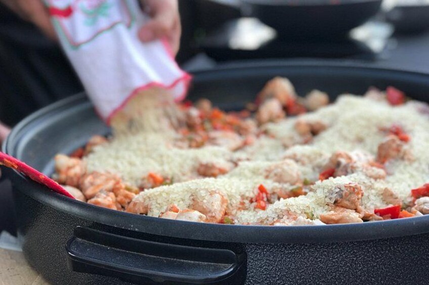 Adding bomba rice 5
