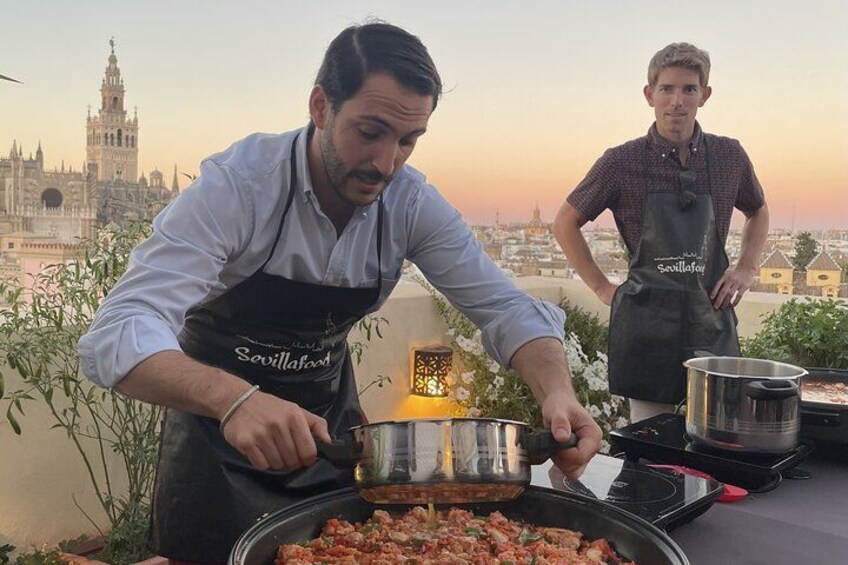 Seville: Rooftop Paella Cooking Class with Cathedral Views 2