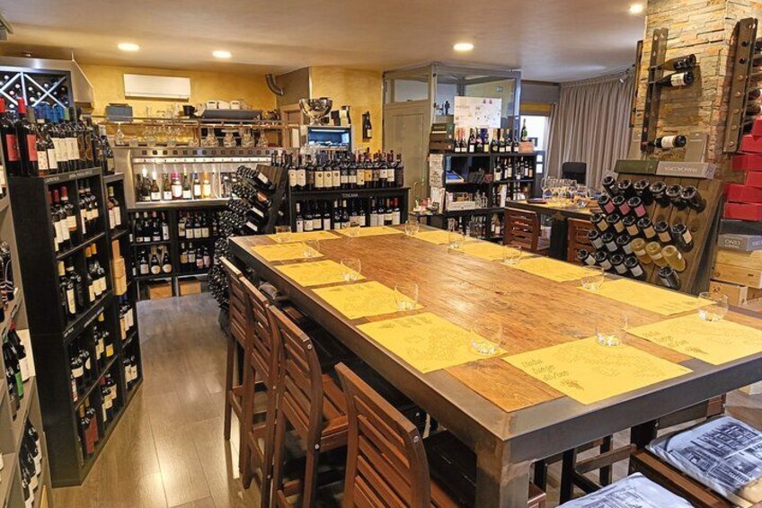 Wine Tasting with Sommelier and Local Food at Lake Como 3