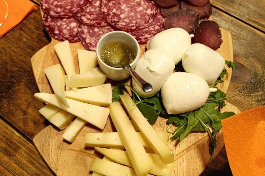Cheese and buffalo mozzarella 2
