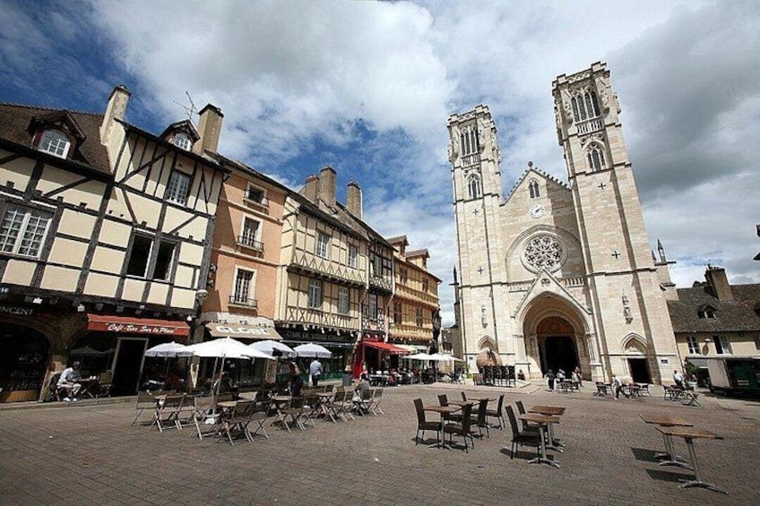 Tour guide in Chalon-sur-Saône - Official tour guide at disposal 1