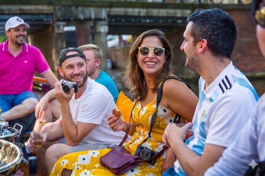 Amsterdam All-Inclusive 90-Minutes Canal Cruise by Captain Jack 2