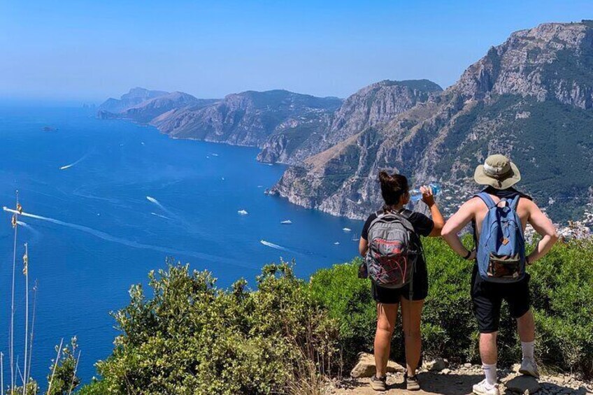 Discover "Path of theGods" private hiking tour from Amalfi Positano Sorrento