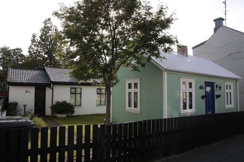 Walking tour of Reykjavik city 2