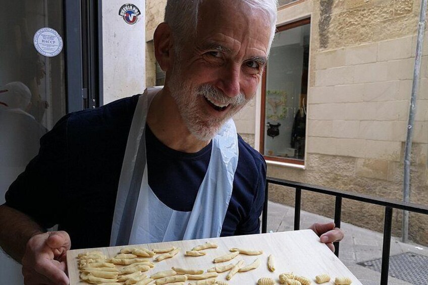 Orecchiette Cooking Class and Wine in Lecce 2