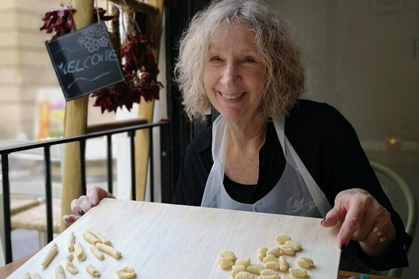 Orecchiette Cooking Class and Wine in Lecce 4