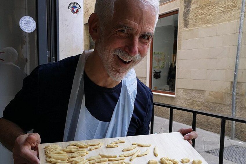 Orecchiette Cooking Class and Wine in Lecce 2
