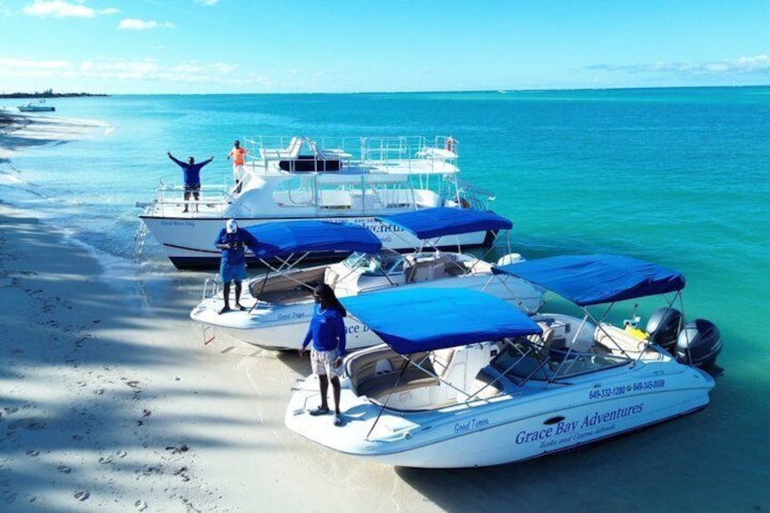 Private Boat Tours to outer islands, snacks drinks- snorkel- cruise! 2