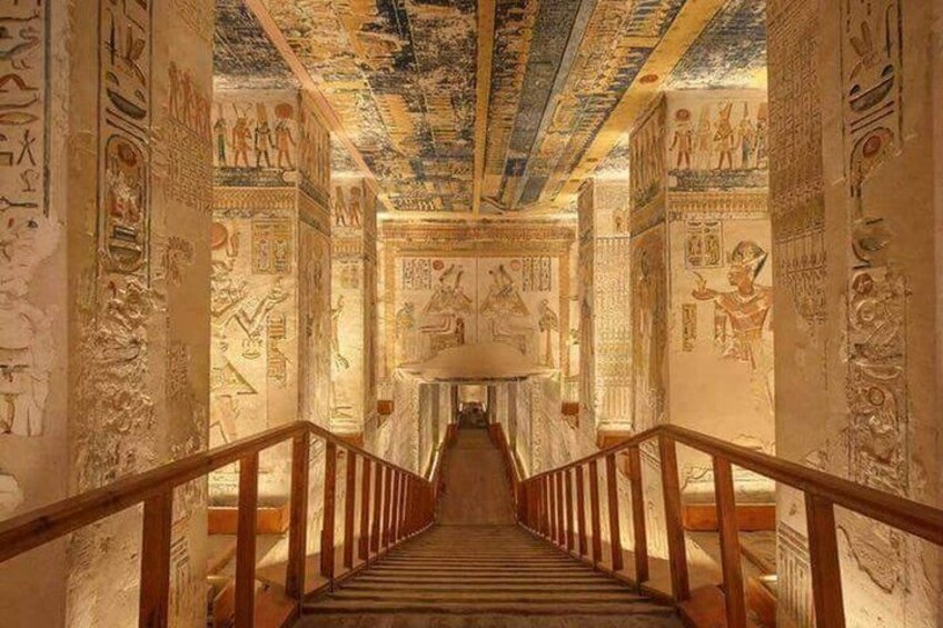 4Days Nile Cruise From Aswan To Luxor Abu Simbel and Air Balloon 4