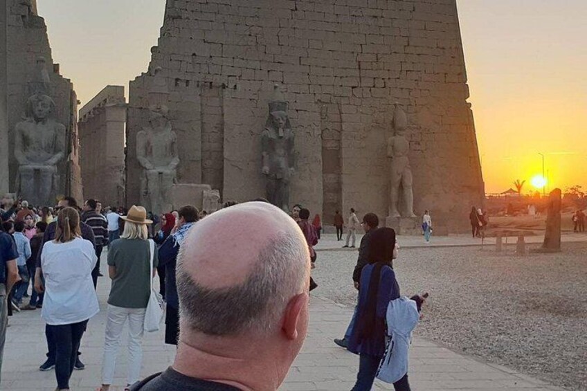 4Days Nile Cruise From Aswan To Luxor Abu Simbel and Air Balloon 2
