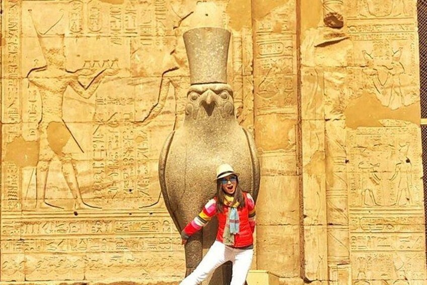 4Days Nile Cruise From Aswan To Luxor Abu Simbel and Air Balloon 2