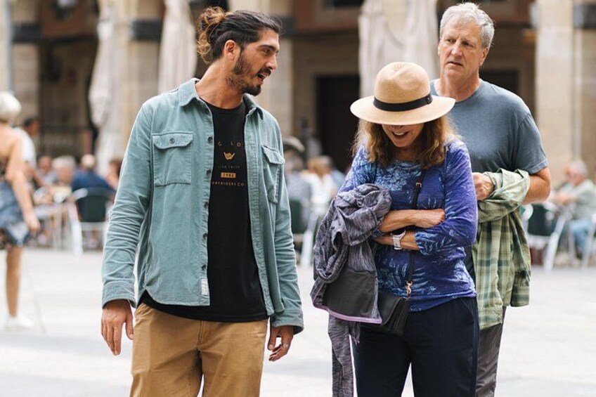 Walking Tour: Explore the Old town of San Sebastian 3