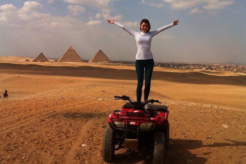 Quad bike ride in the pyramids of Giza 1