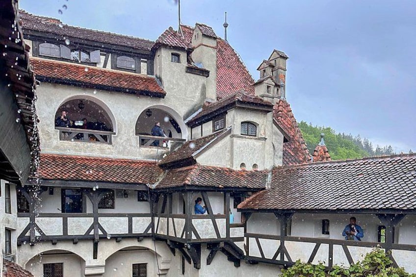 Bran castle is charming also during rainy days. 4