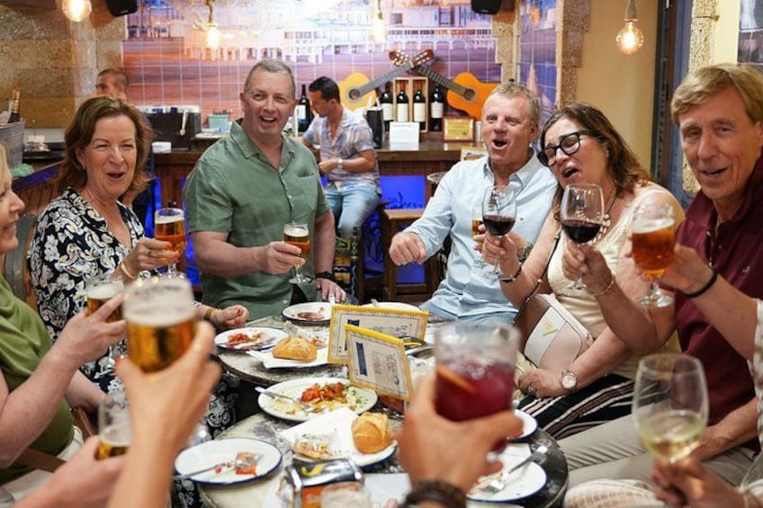 Málaga Evening Tapas Crawl Tour by Food Lover Tour - All included 4