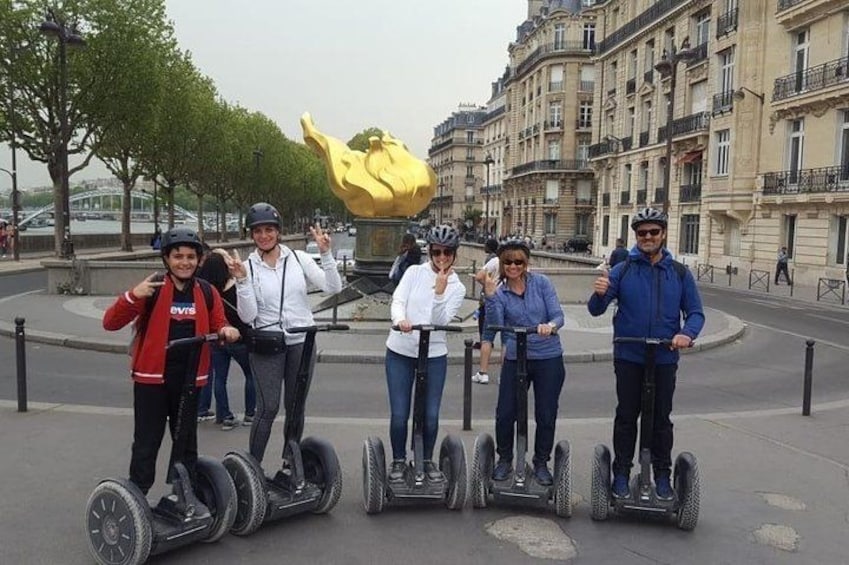 Paris City Sightseeing Half Day Guided Segway Tour with a Local Guide 2