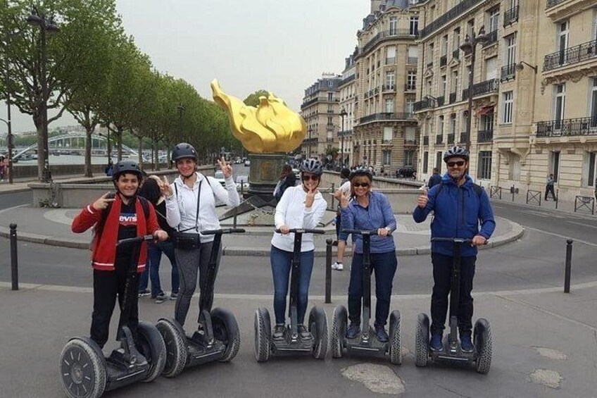 Paris City Sightseeing Half Day Guided Segway Tour with a Local Guide 4