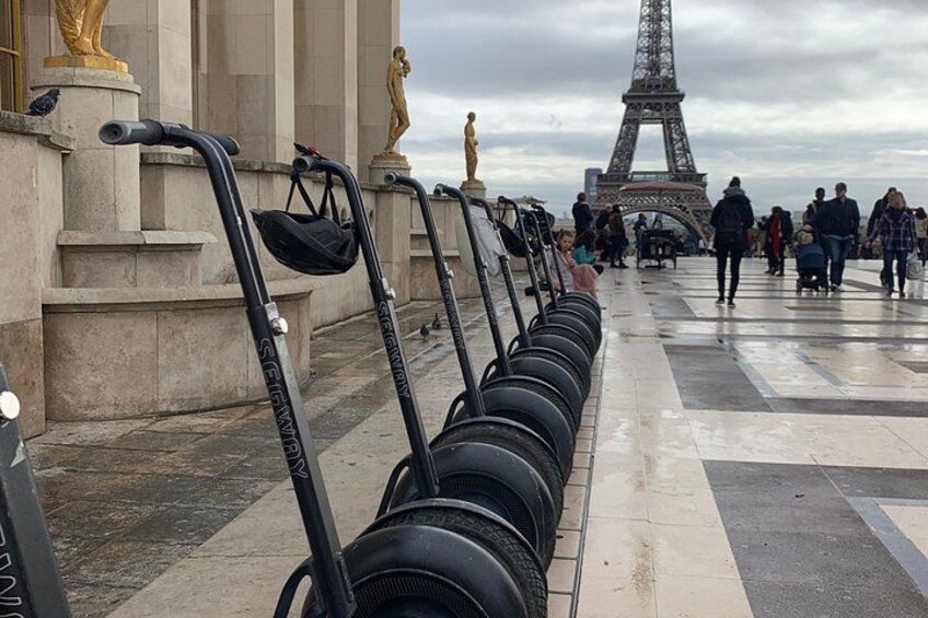 Paris City Sightseeing Half Day Guided Segway Tour with a Local Guide 4