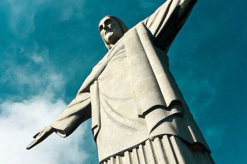 Christ the Redeemer Statue, one of the New 7 Wonders of the World 1