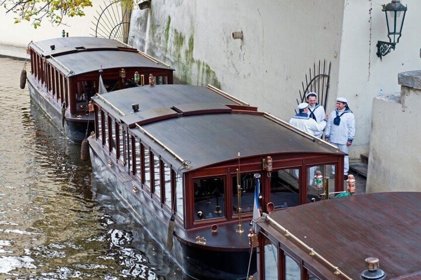 Best of Prague Guided Tour and Cruise with Authentic Czech Lunch 2