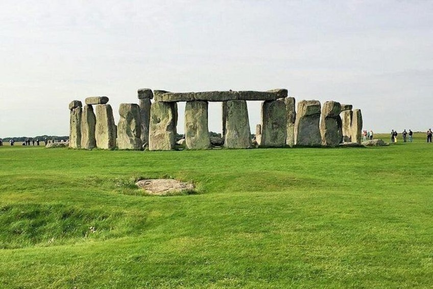Stonehenge Morning Half-Day Tour from London Including Admission 2