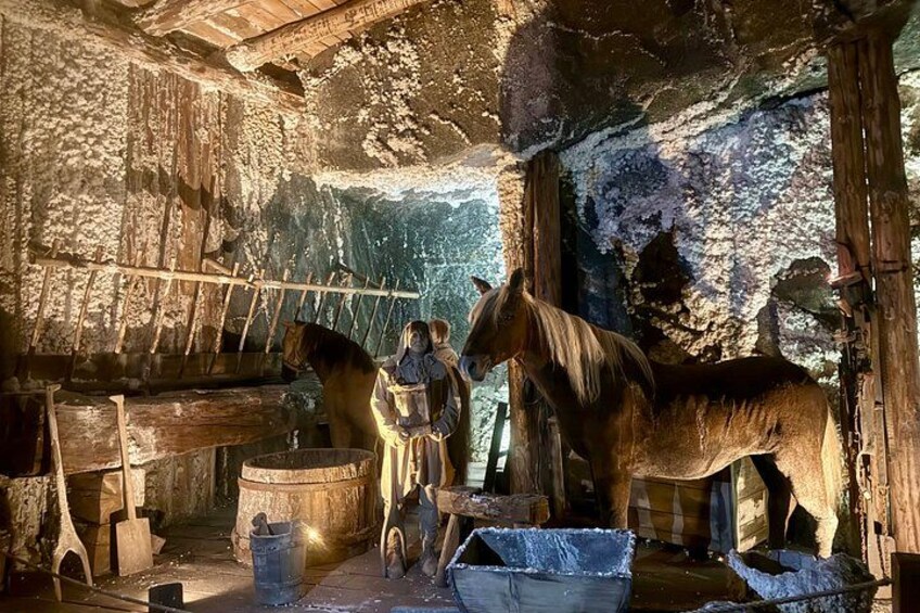Wieliczka Salt Mine Guided Tour from Krakow 4