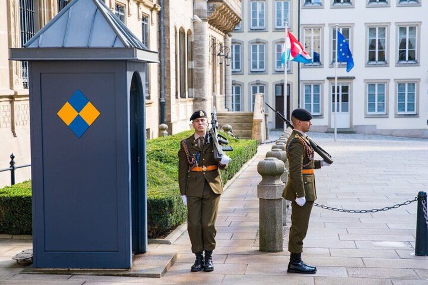Luxembourg - traditional military march 2
