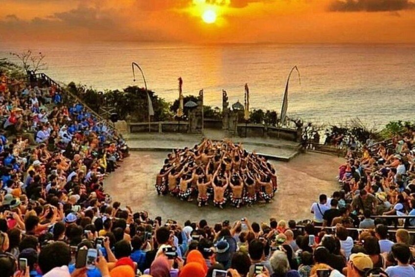 Kecak and fire dance 5