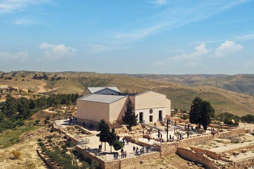 Private Tour to Madaba Mosaic City and Mount Nebo from Amman 2