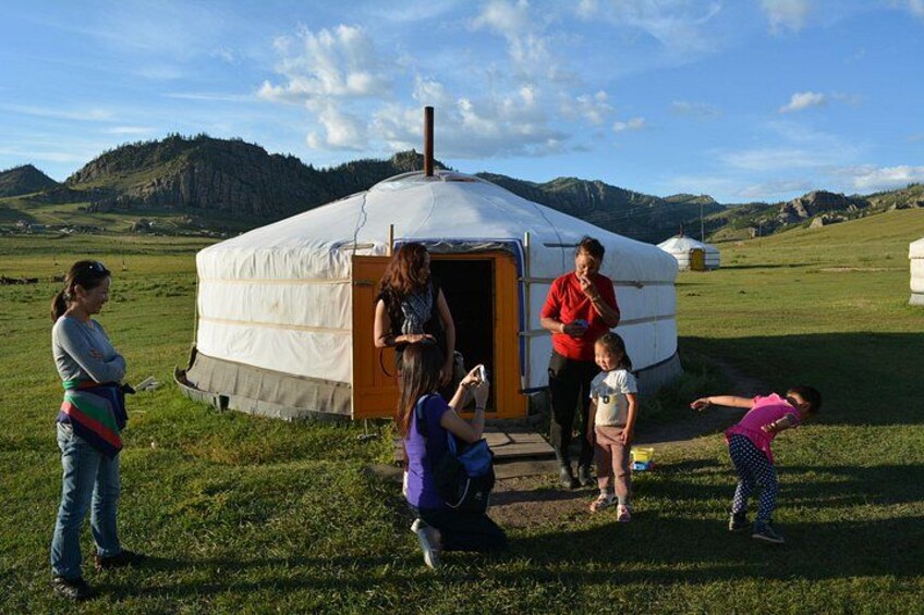 Private Day Tour: Terelj National Park + Genghis Khan's Statue .. 1