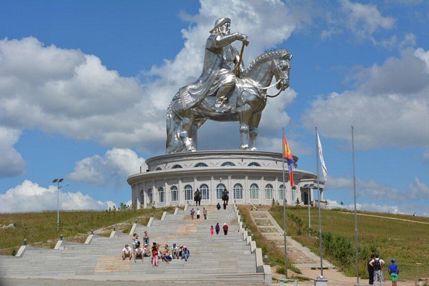 Private Day Tour: Terelj National Park + Genghis Khan's Statue .. 2