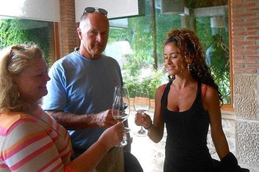 Semi-Private Rioja Tour of 3 Premium Wineries from Bilbao 5