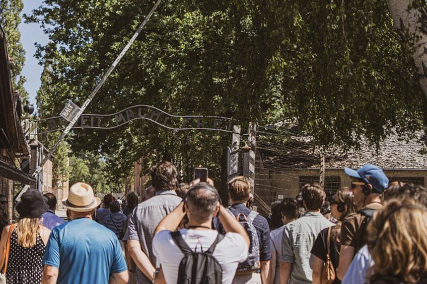 Auschwitz-Birkenau Tour with Official Guide & pickup options 3