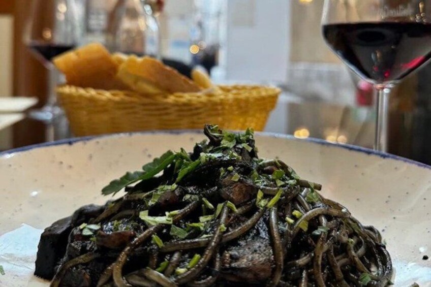 Venice Evening Food Tour: Bites, Drinks & Sit-Down Dinner 2