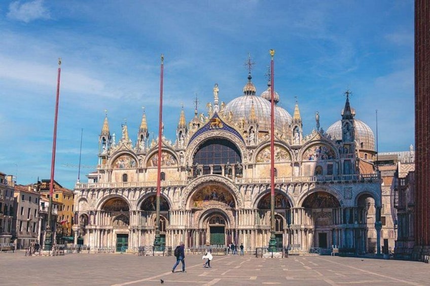 St. Mark's Basilica & Doge's Palace Guided Tour with Gondola Ride 1