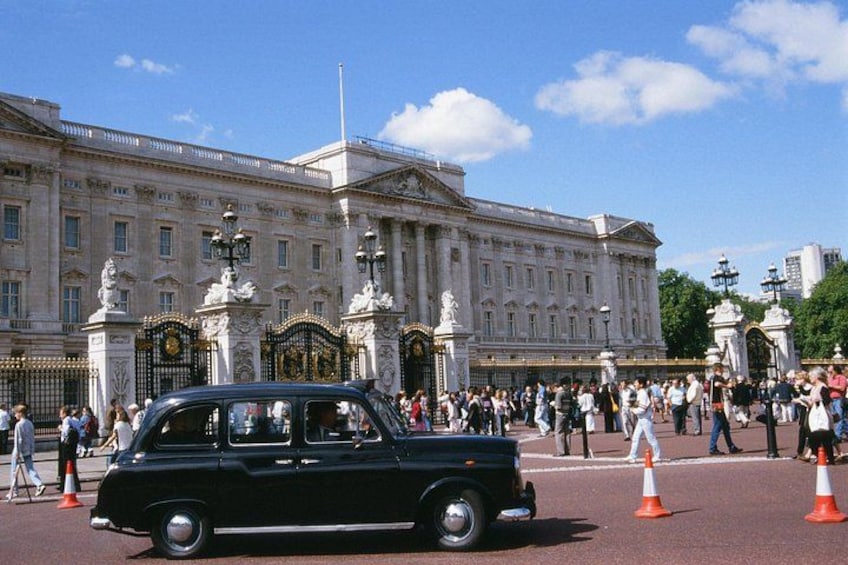 Private Tour: Black Taxi Tour 1